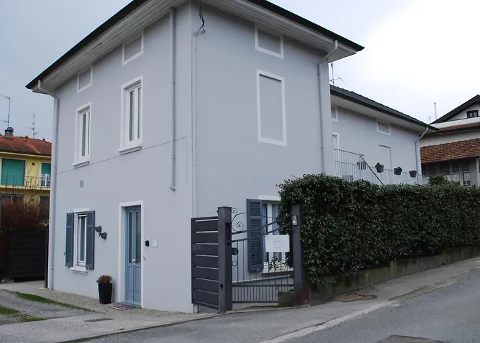 Bed and Breakfast Le stanze di Alicam Arona
